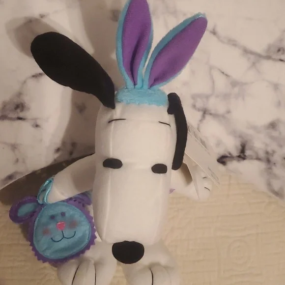 🐶 Peanuts Snoopy Dog  Easter Bunny Ears Plush - Picture 4 of 5